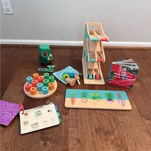 Lovevery “The Adventurer” Play Kit (16–18 months)